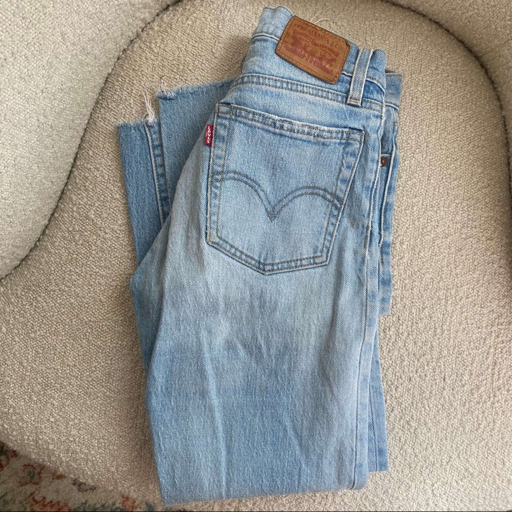 Levi’s high waisted light wash wedgie fit jeans